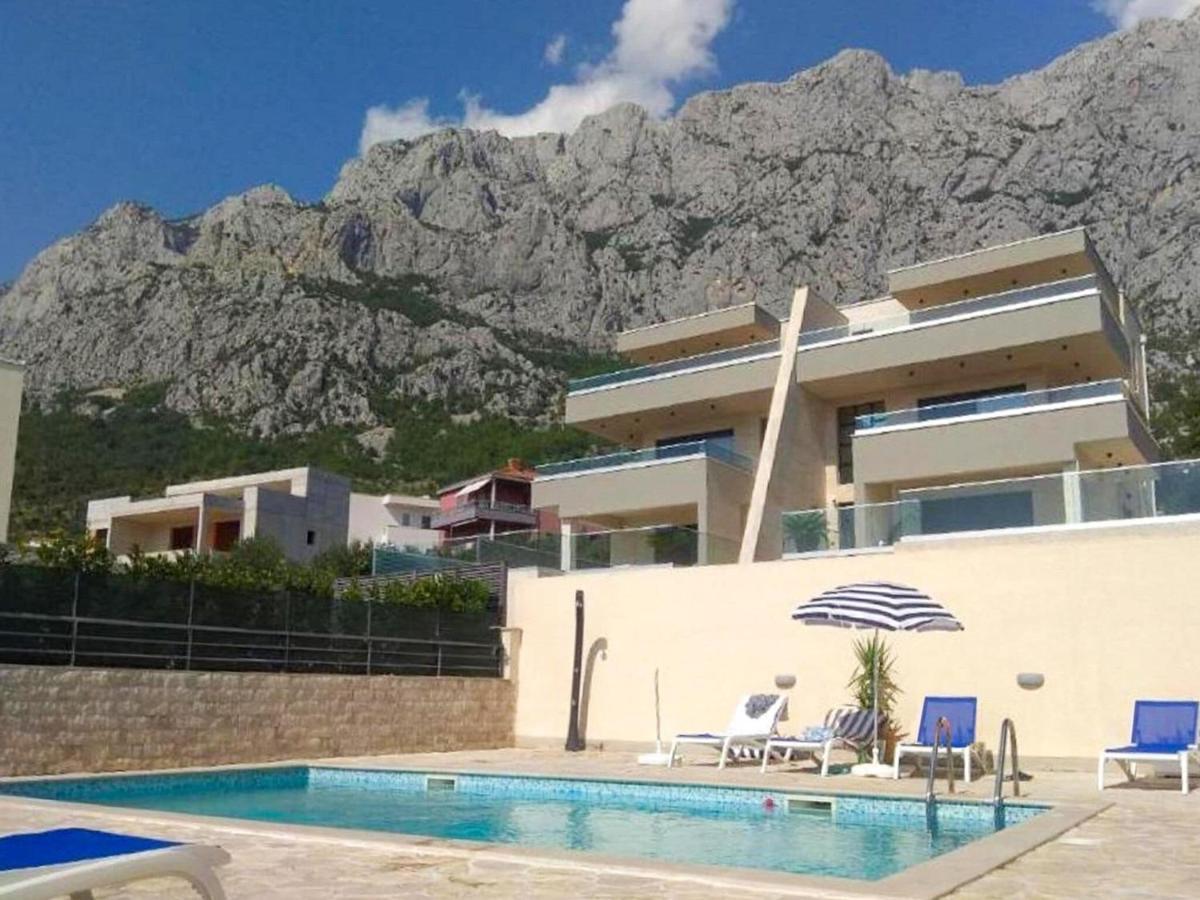 Apartman Appealing In With Shared Pool *